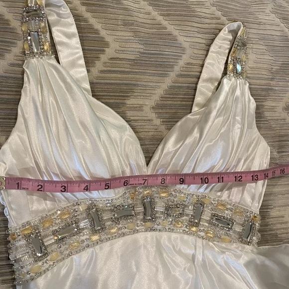 Maggie Sottero Wedding Dress Beaded Open Back V-neck Ivory Train Ballgown 8 - Picture 10 of 14